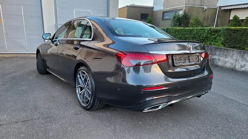 Gebraucht Mercedes E450 367 PS (269 kW) 2021 Grau Limousine