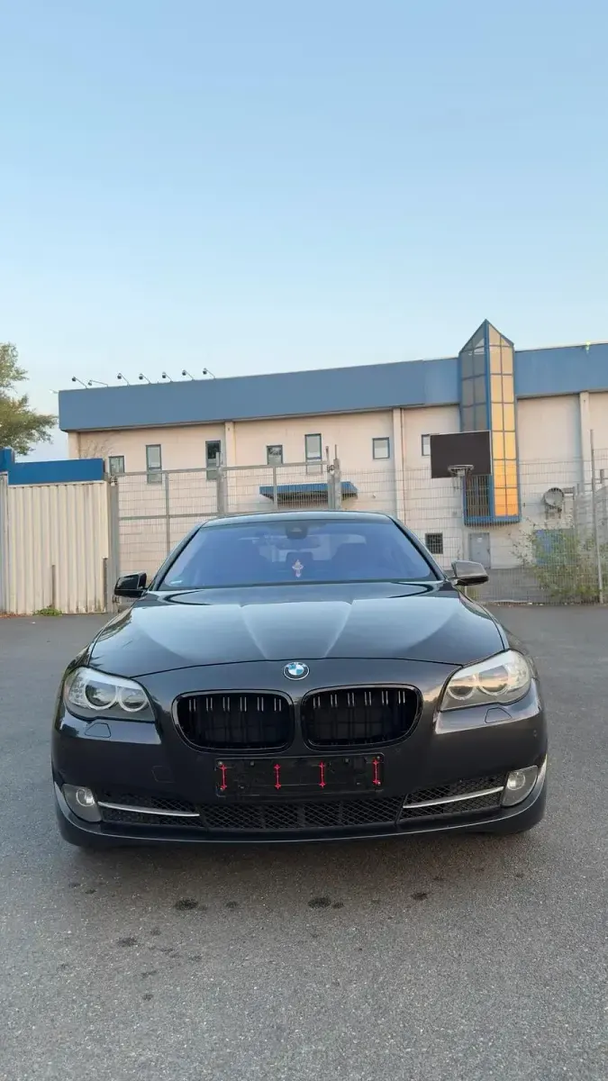 Gebraucht BMW 520 184 PS (135 kW) 2012 Limousine