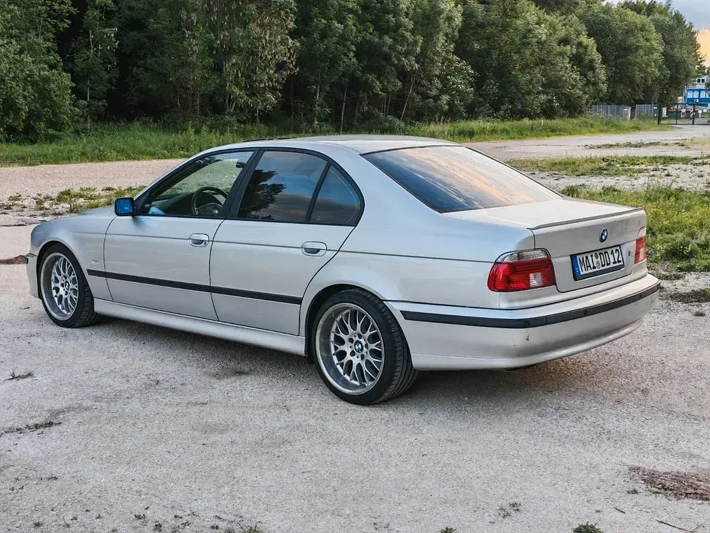 Gebraucht BMW 530 184 PS (135 kW) 1999 Silber Limousine