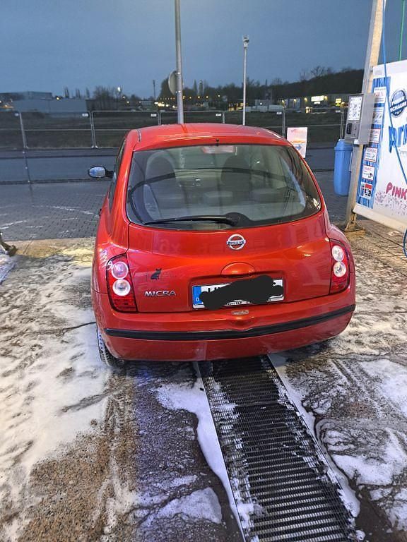 Gebraucht Nissan Micra 65 PS (47 kW) 2008 Rot Limousine
