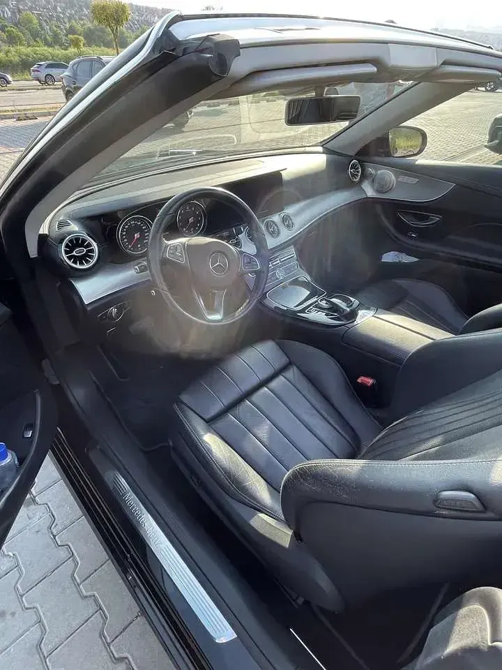 Gebraucht Mercedes E200 Avantgarde 184 PS (135 kW) 2017 Schwarz Cabrio