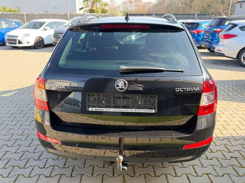 Gebraucht Skoda Octavia Joy 110 PS (80 kW) 2016 Schwarz Kleinwagen
