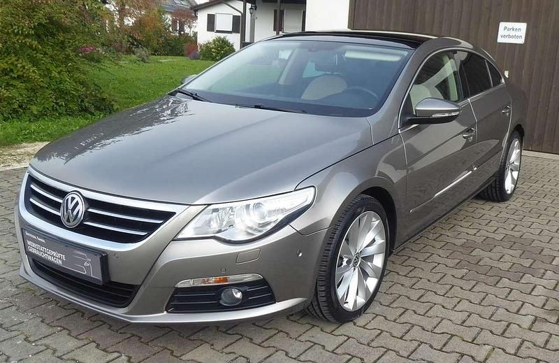 Light/fluid brown Gebraucht 2009 VW CC Limousine | 10.599 € (Teuer) - Bild 1/4