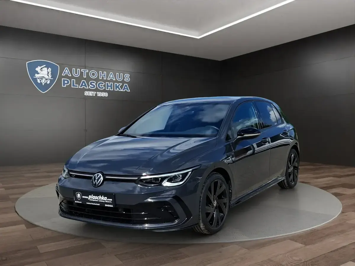 Gebraucht VW Golf VIII R-line 150 PS (110 kW) 2024 Limousine