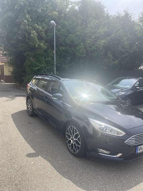 Gebraucht Ford Focus 150 PS (110 kW) 2018 Schwarz Kombi