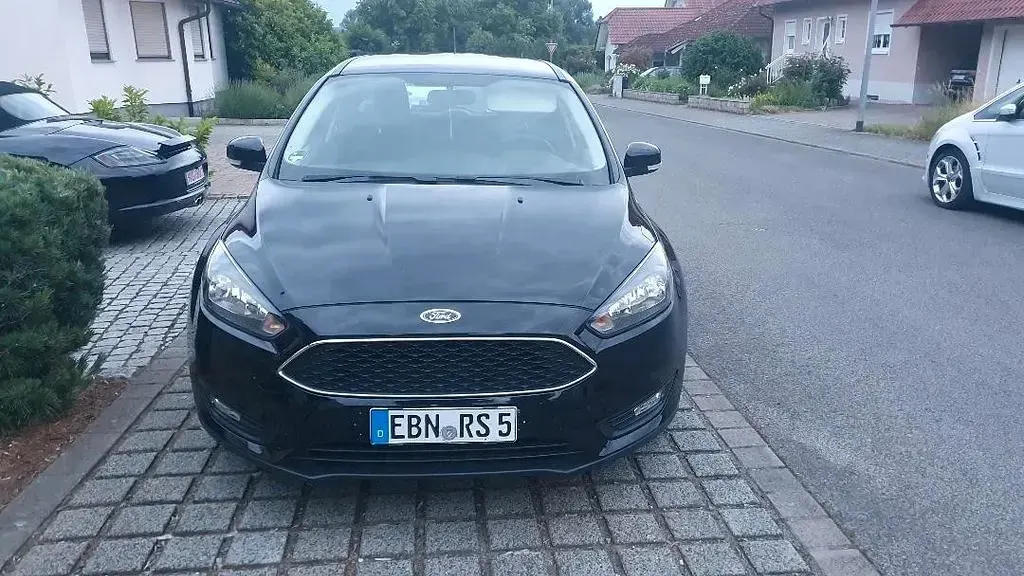 Gebraucht Ford Focus Titanium 125 PS (91 kW) 2018 Schwarz Limousine