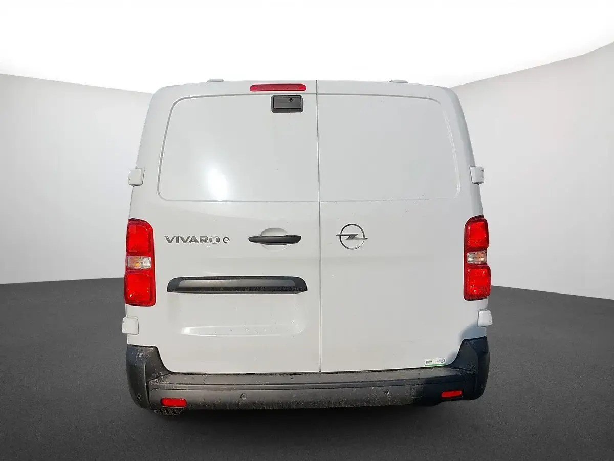 Neu Opel Vivaro-e Combi 100 kW (136 PS) 2026 Kaolinweiß Van