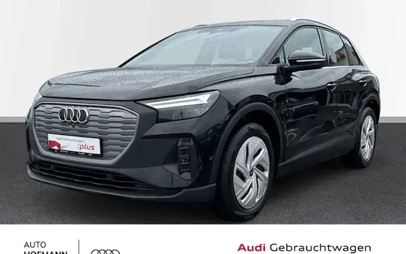 Używany Audi Q4 e-tron Performance 125 kW (170 KM) 2022 Czarny SUV
