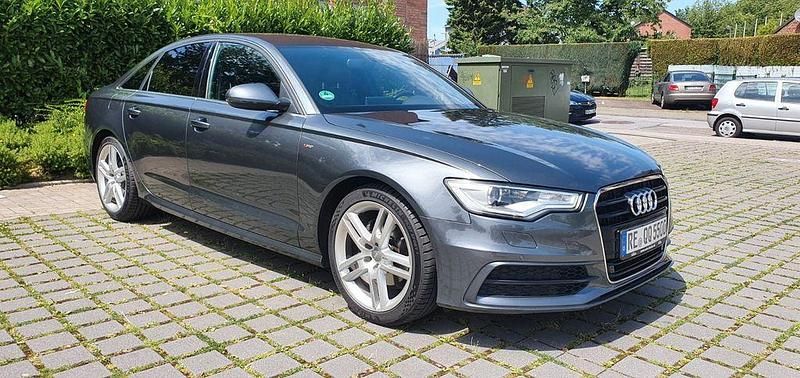 Gebraucht Audi A6 Ambiente 177 PS (130 kW) 2014 Grau Limousine