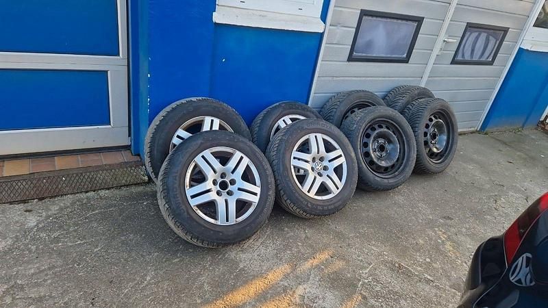 Gebraucht VW Golf IV Basis 105 PS (77 kW) 2001 Schwarz Limousine