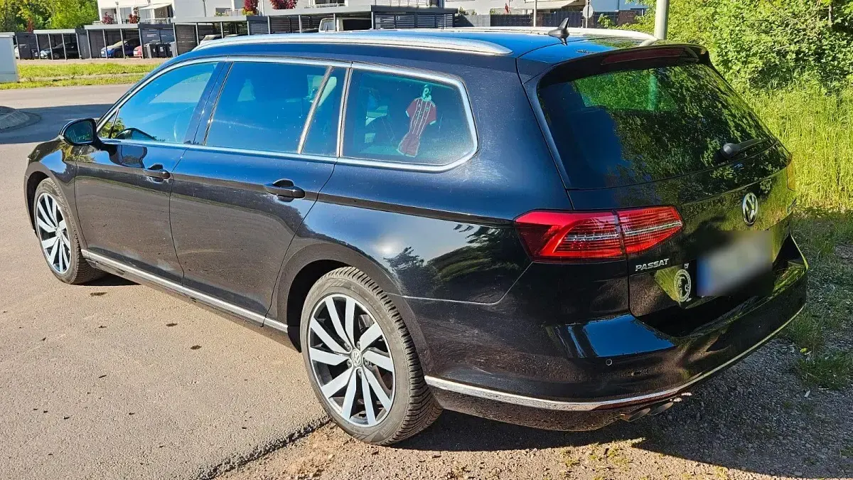 Gebraucht VW Passat Highline 190 PS (139 kW) 2016 Schwarz Kombi