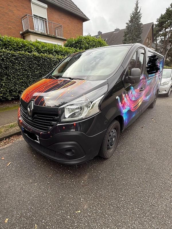 Schwarz Gebraucht 2019 Renault Trafic Van | 13.499 € - Bild 1/4