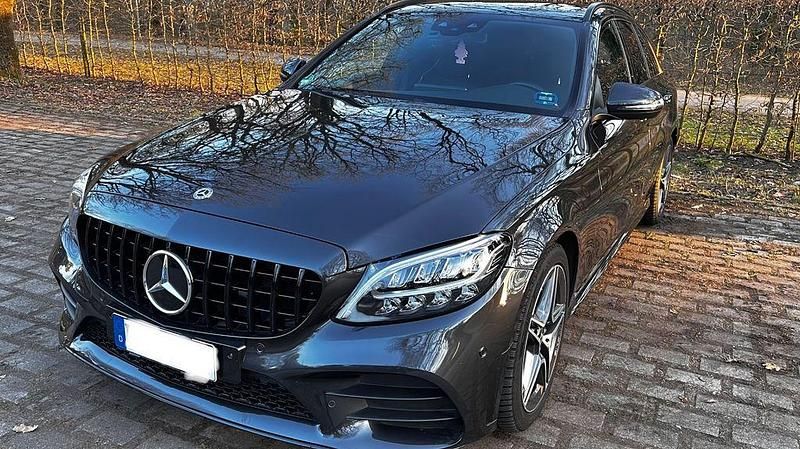 Gebraucht Mercedes C300 AMG 245 PS (180 kW) 2021 Grau Limousine