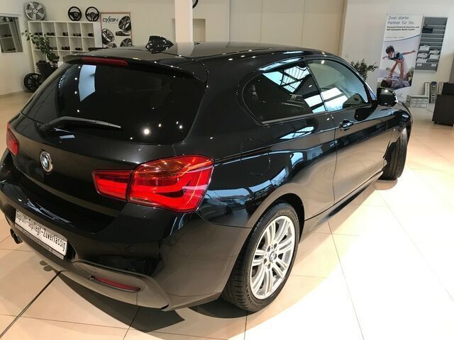 Gebraucht BMW 125 M Sport 224 PS (164 kW) 2016 Schwarz metallic Kleinwagen