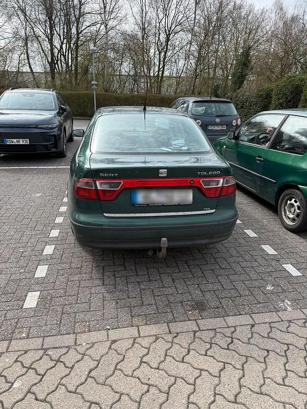 Gebraucht Seat Toledo 100 PS (73 kW) 2001 Grün Limousine