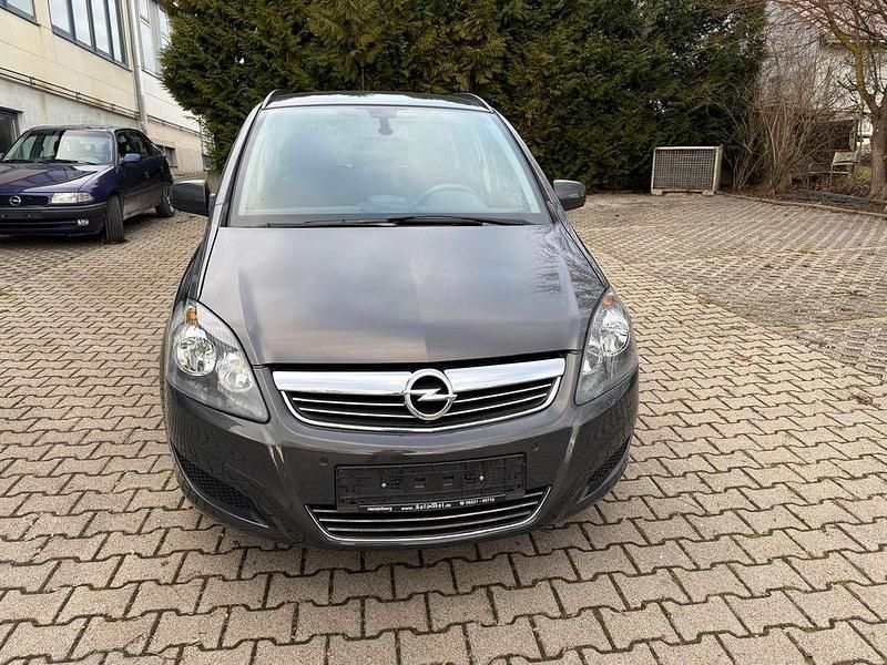 Gebraucht Opel Zafira Family 120 PS (88 kW) 2014 Grau Van / Kleinbus