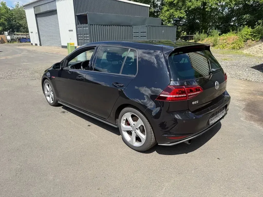 Gebraucht VW Golf VII GTI 220 PS (161 kW) 2016 Schwarz Limousine