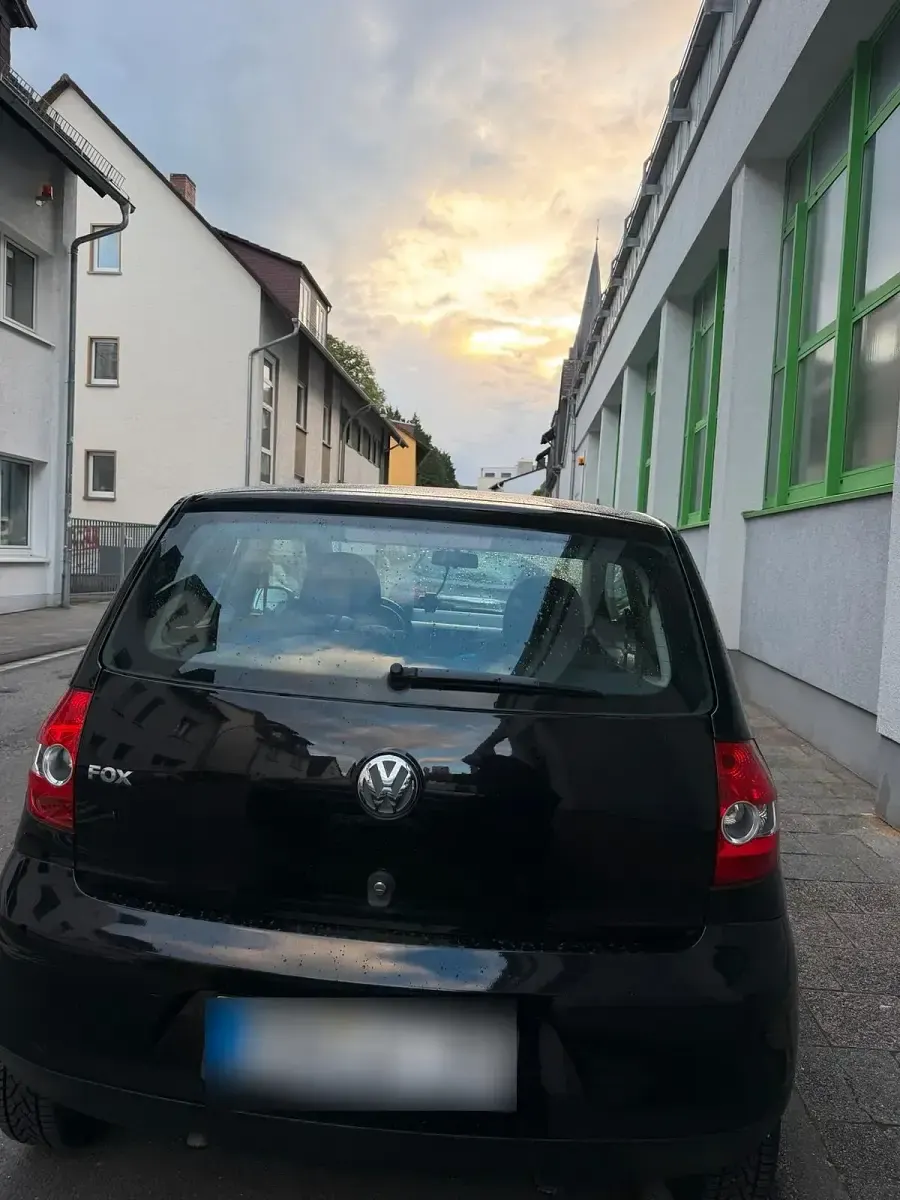 Gebraucht VW Fox 55 PS (40 kW) 2006 Schwarz Kleinwagen