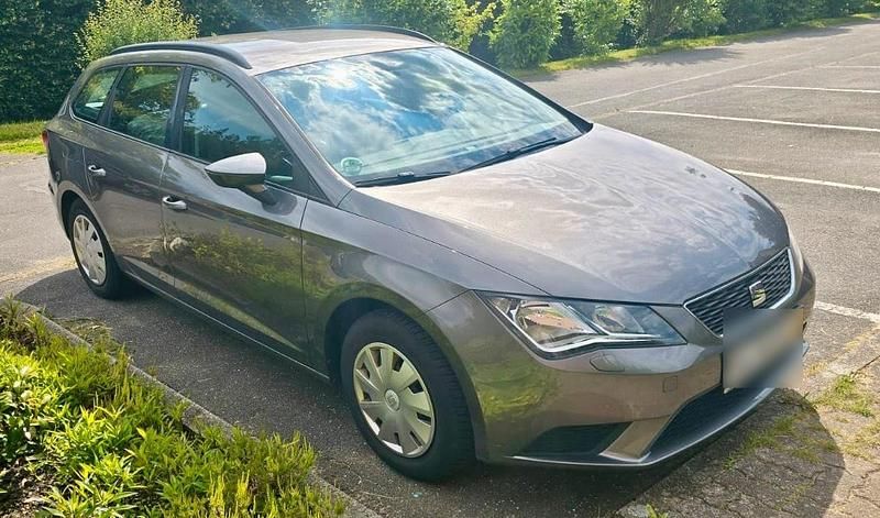Grau Gebraucht 2015 Seat Leon Kombi | 6.500 € (Guter Preis) - Bild 1/4