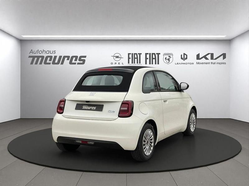 Gebraucht Fiat 500e Red 86 kW (118 PS) 2025 Arktis weiß) (weiss Cabrio