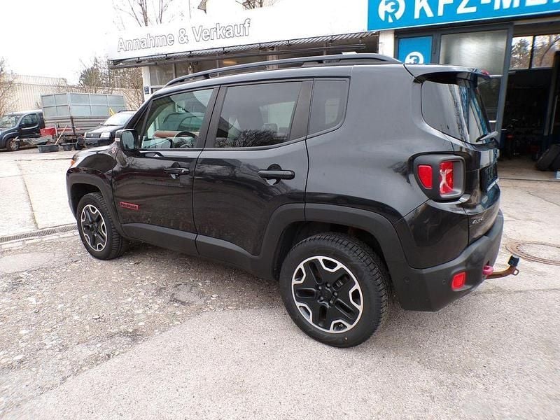 Gebraucht Jeep Renegade Trailhawk 170 PS (125 kW) 2017 Schwarz SUV