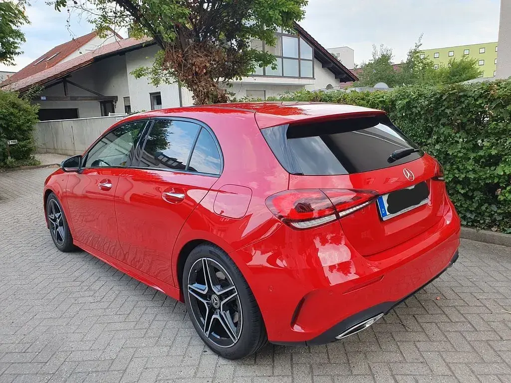 Gebraucht Mercedes 250 224 PS (164 kW) 2018 Rot Limousine