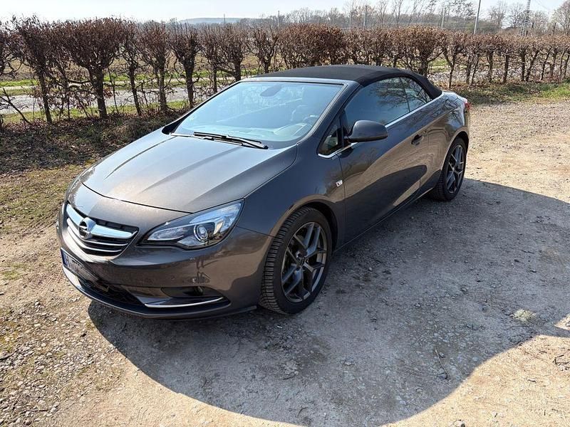 Gebraucht Opel Cascada Edition 120 PS (88 kW) 2013 Grau Cabrio