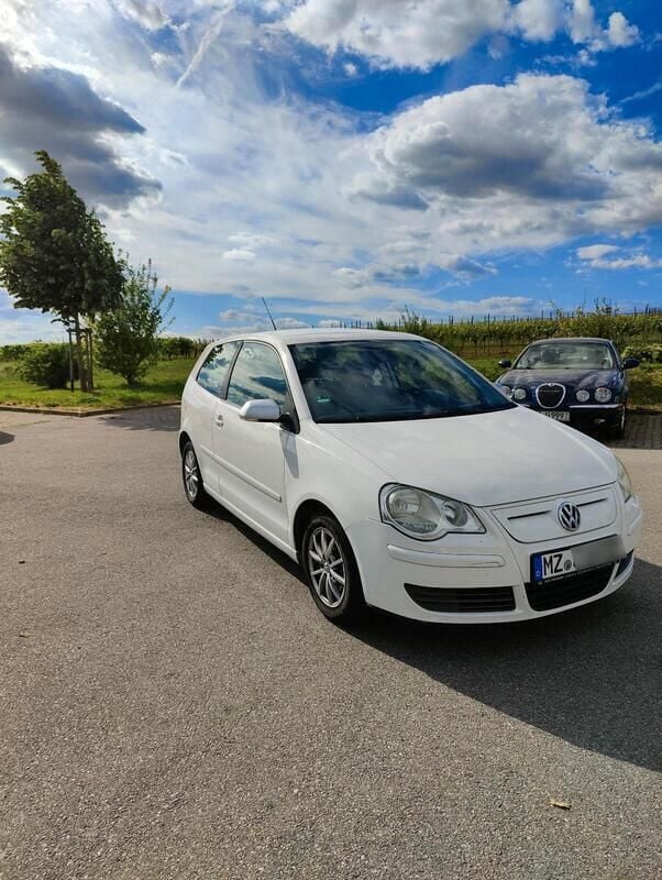 Gebraucht VW Polo 82 PS (60 kW) 2009 Weiß Kleinwagen