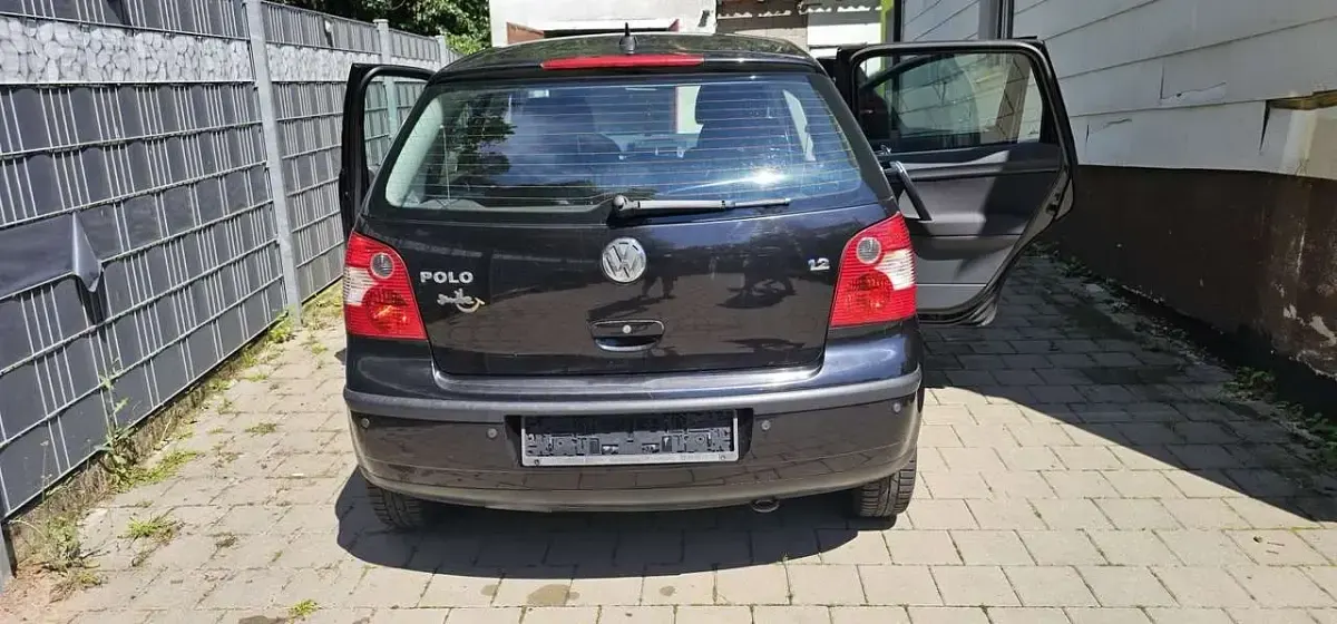 Gebraucht VW Polo 64 PS (47 kW) 2004 Black magic perleffekt Kleinwagen
