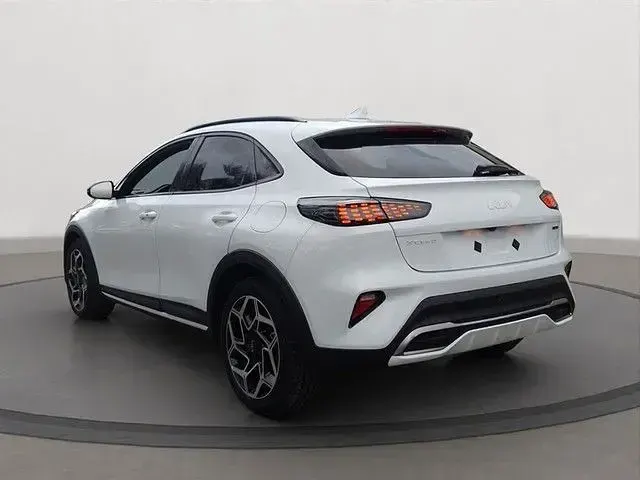 Neu Kia XCeed GT-Line 179 PS (131 kW) 2026 Weiß SUV