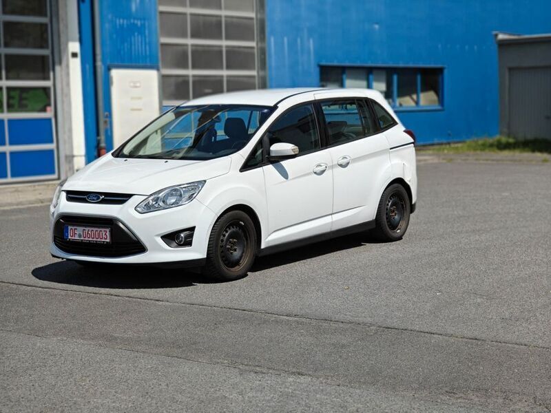 Weiß Gebraucht 2014 Ford Grand C-Max SYNC Edition Van / Kleinbus | 6.900 € (Fairer Preis) - Bild 1/4