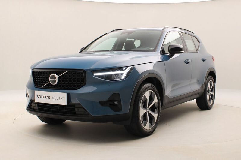 Blau Gebraucht 2023 Volvo XC40 Ultimate SUV | 36.000 € (Guter Preis) - Bild 1/4