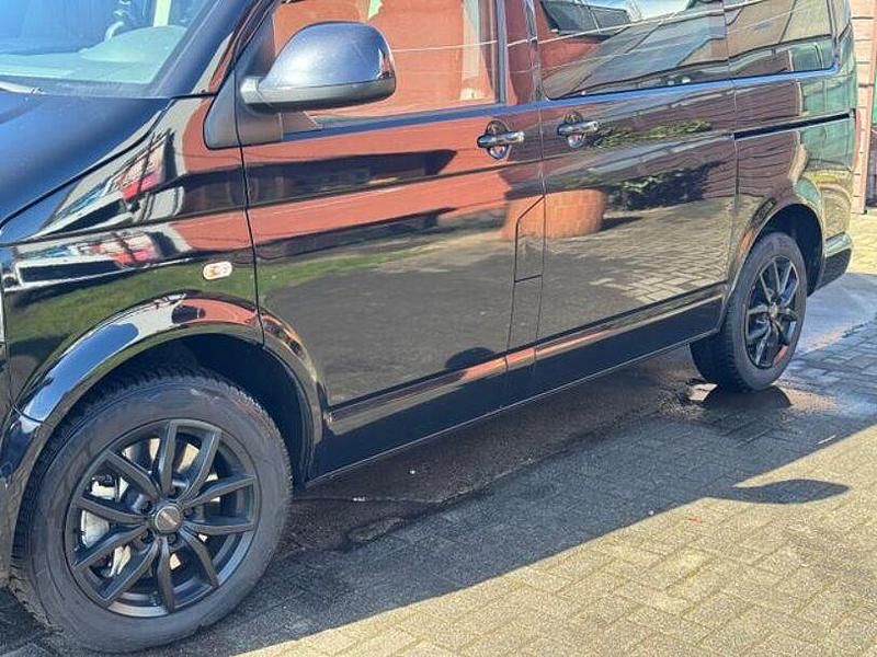 Gebraucht VW T5 140 PS (102 kW) 2013 Schwarz Van