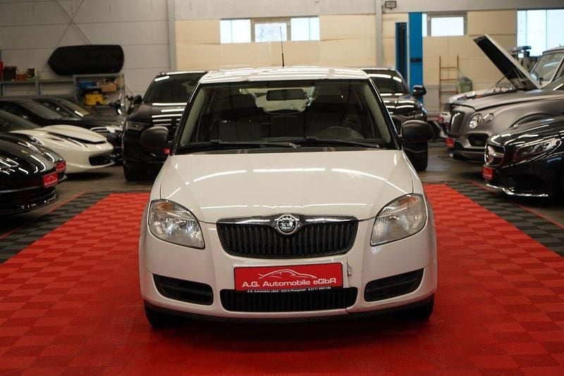 Gebraucht Skoda Fabia Classic 60 PS (44 kW) 2009 Weiß Limousine
