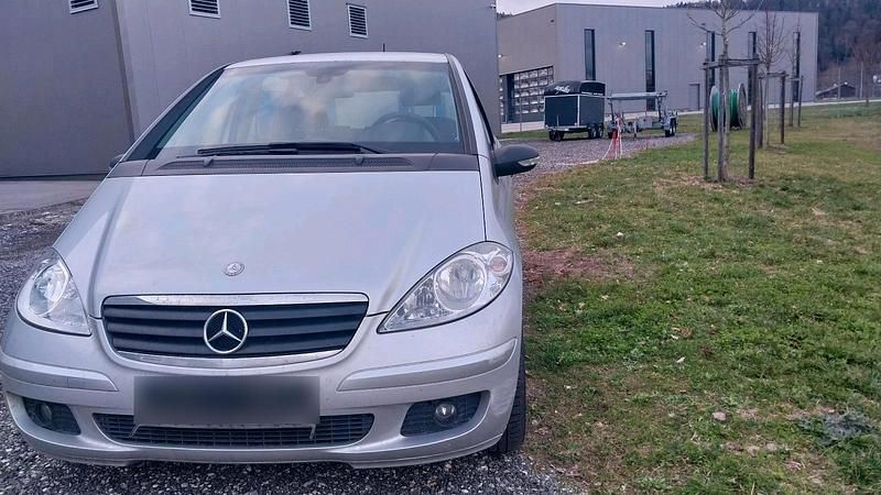 Gebraucht Mercedes A170 115 PS (84 kW) 2006 Silber Kleinwagen