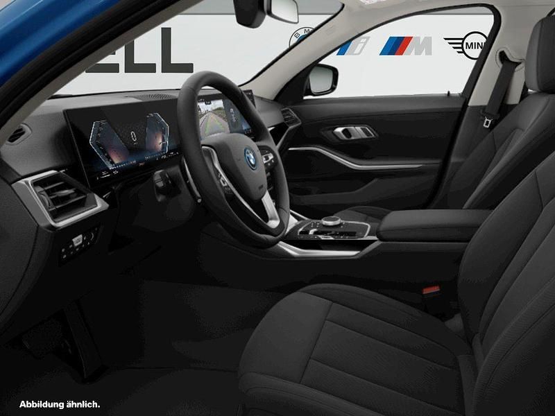 Gebraucht BMW 320e 163 PS (119 kW) 2022 Blau Kombi