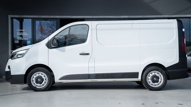 Gebraucht Nissan Primastar 110 PS (80 kW) 2022 Weiss Van / Kleinbus