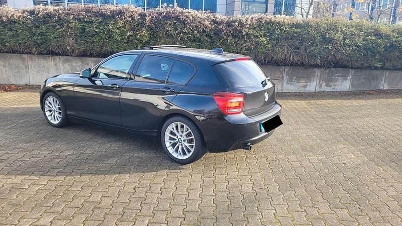 Gebraucht BMW 118 Sport Line 143 PS (105 kW) 2013 Schwarz Kleinwagen