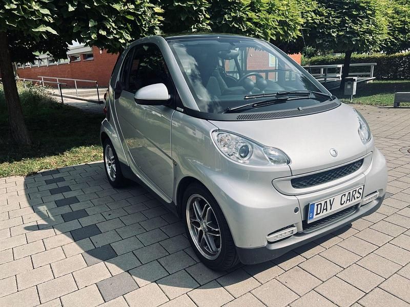Gebraucht Smart ForTwo Coupé 71 PS (52 kW) 2010 Silber Coupé