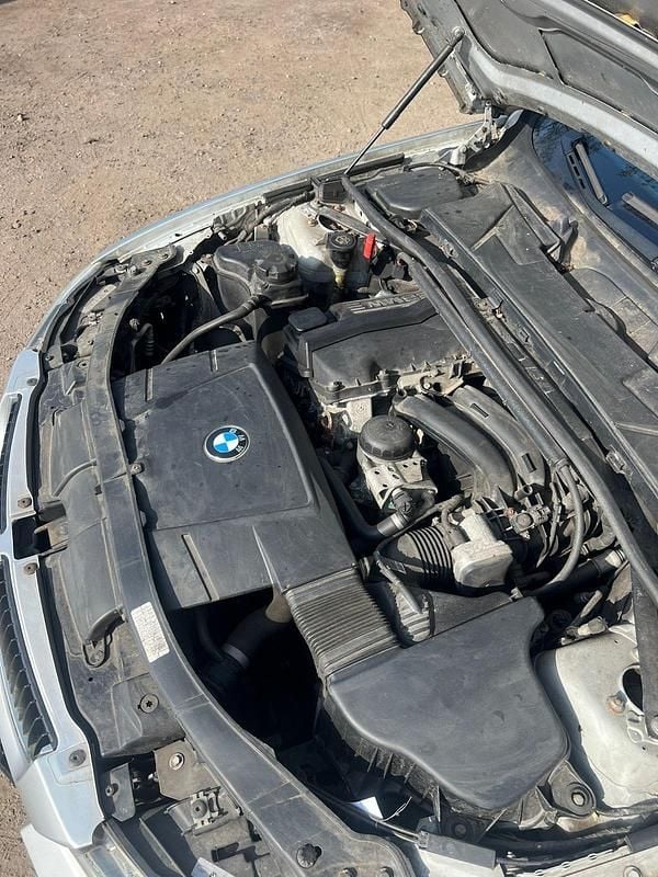 Gebraucht BMW 318 2006 Grau Limousine