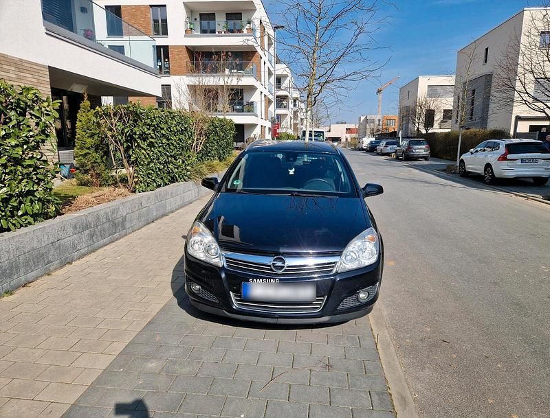 Gebraucht Opel Astra 120 PS (88 kW) 2008 Schwarz Kombi