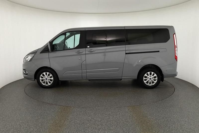 Gebraucht Ford Tourneo Custom 170 PS (125 kW) 2023 Grau Van