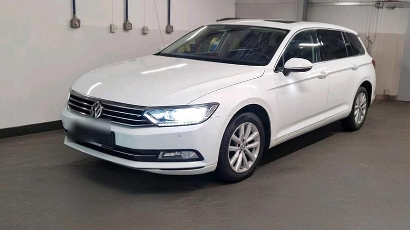 Weiß Gebraucht 2018 VW Passat Kombi | 12.500 € (Guter Preis) - Bild 1/4