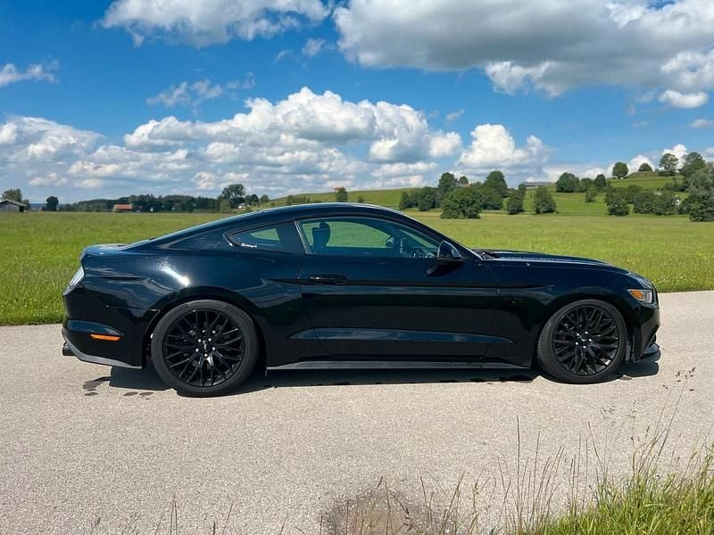 Gebraucht Ford Mustang GT 421 PS (309 kW) 2016 Schwarz Coupé