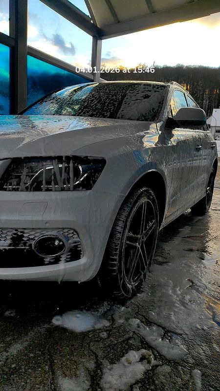 Weiß Gebraucht 2011 Audi Q5 SUV | 11.750 € (Fairer Preis) - Bild 1/4