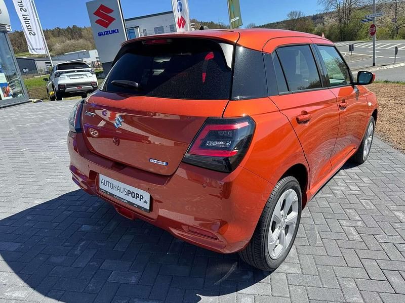 Neu Suzuki Swift Comfort 83 PS (61 kW) 2026 Orange Kleinwagen