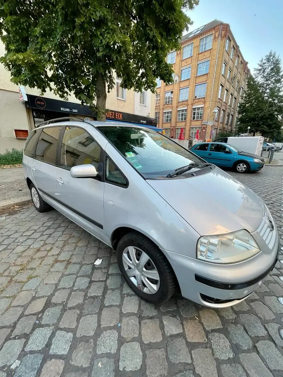 Gebraucht VW Sharan 204 PS (150 kW) 2001 Silber Van / Kleinbus