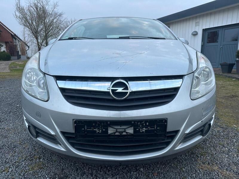 Silber Gebraucht 2009 Opel Corsa Limousine | 500 € (Guter Preis) - Bild 1/4