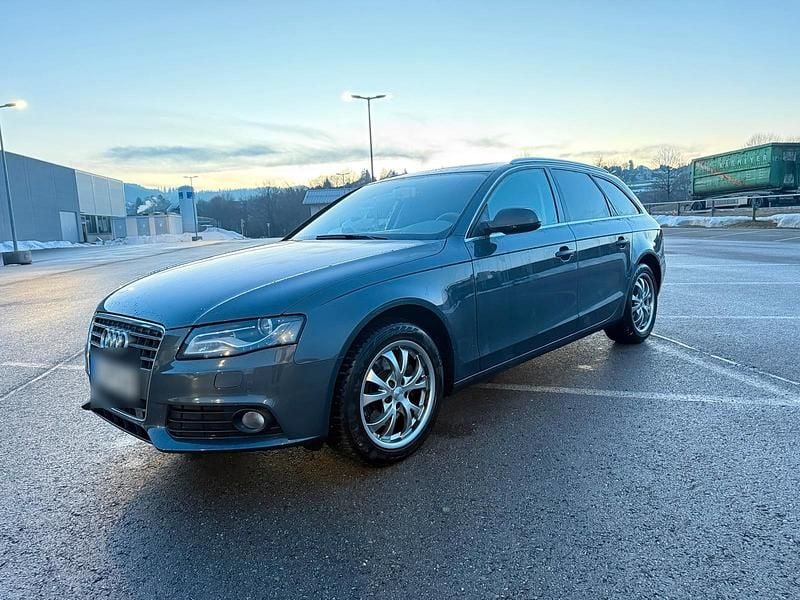 Grau Gebraucht 2009 Audi A4 Kombi | 7.200 € (Fairer Preis) - Bild 1/4