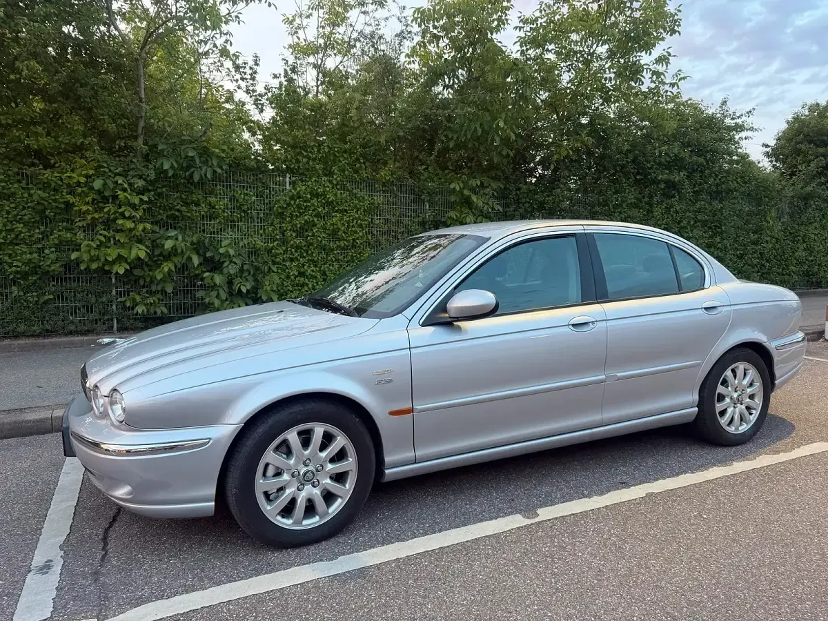 Gebraucht Jaguar X-type 196 PS (144 kW) 2003 Silber Limousine
